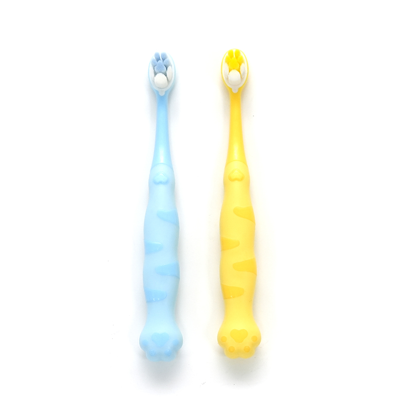 Cepillo de dientes infantil de limpieza profunda con mango PP/TPE estilo garra de gato, cerdas ultrafinas suaves PBT, mini cabezal, color elegante