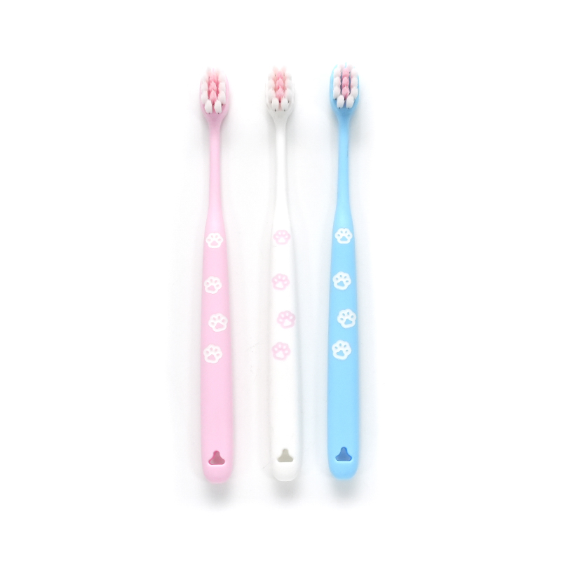 Cepillo de dientes infantil de limpieza profunda con mango PP/TPE estilo garra de gato, cerdas ultrafinas suaves PBT
